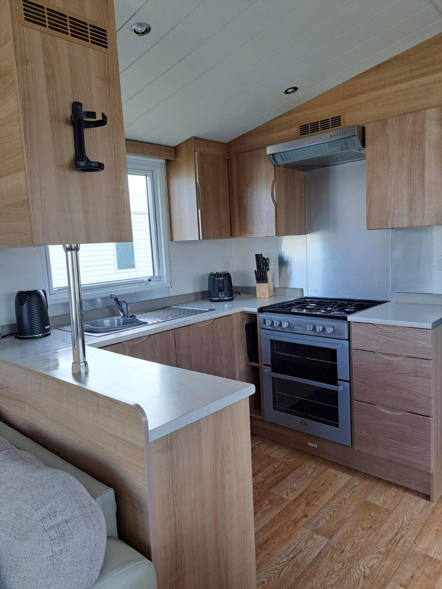 Lyons Robin Hood Caravan Rhyl Sbw 26 Extérieur photo